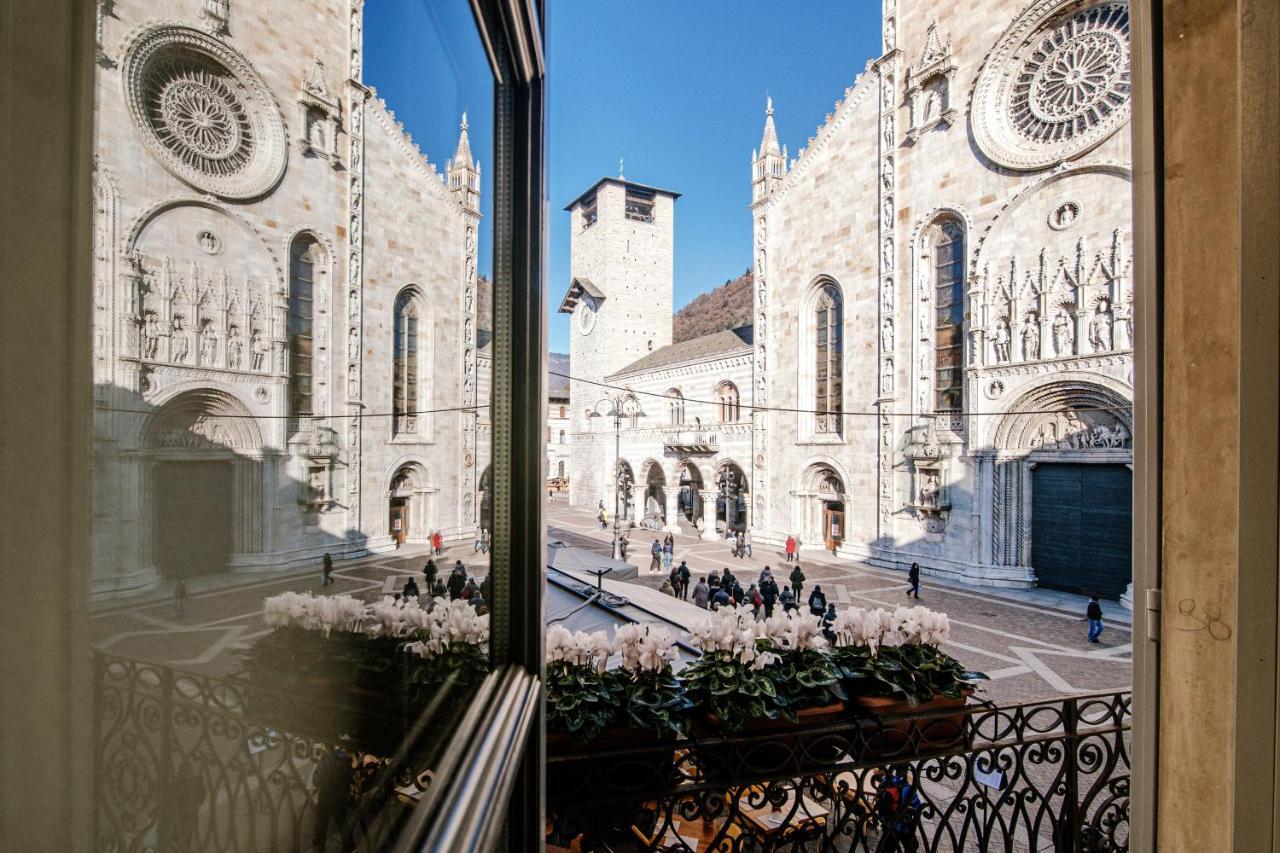 La Finestra Sul Duomo - The House Of Travelers Apartment Como Exterior photo