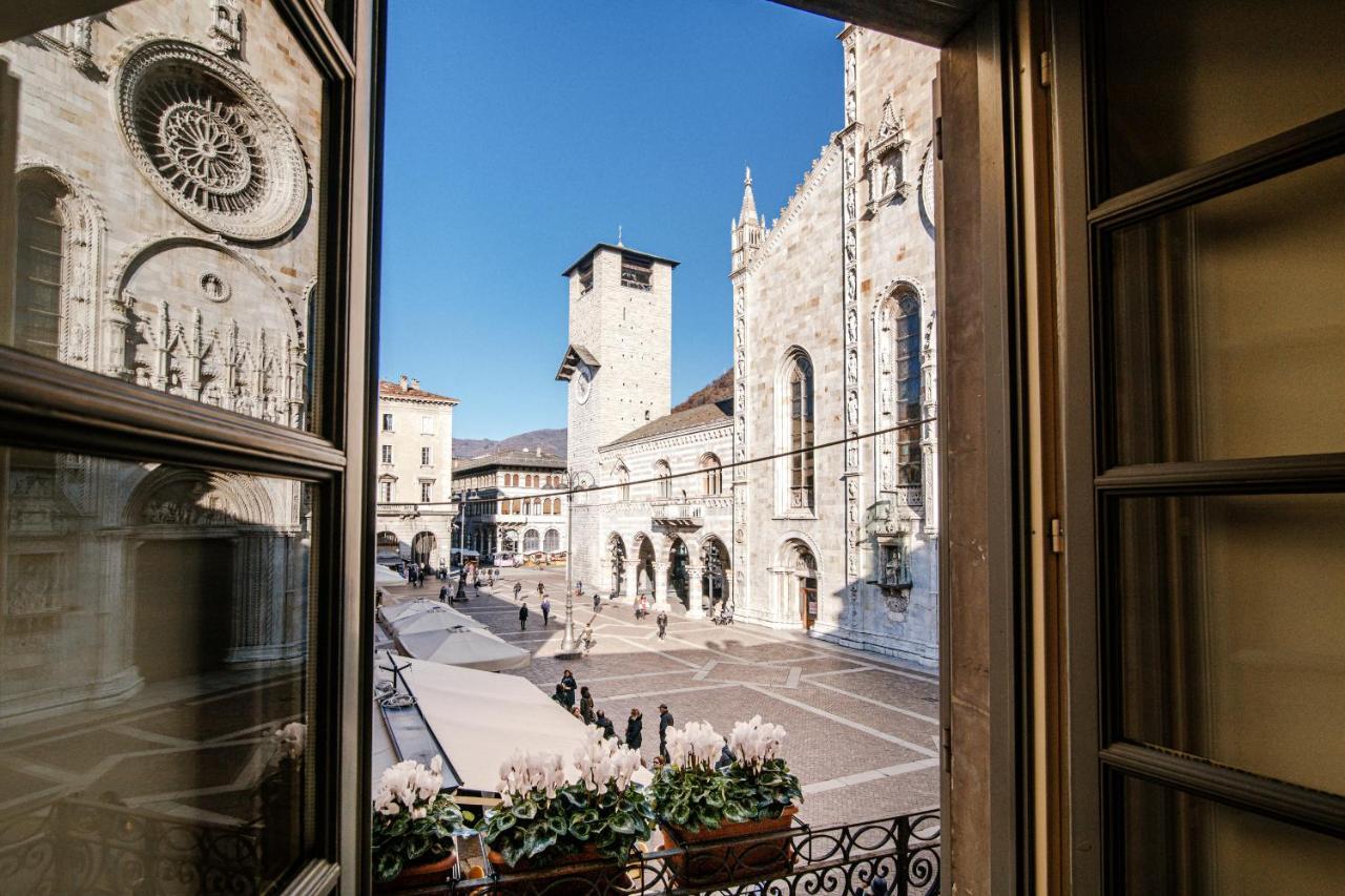 La Finestra Sul Duomo - The House Of Travelers Apartment Como Exterior photo
