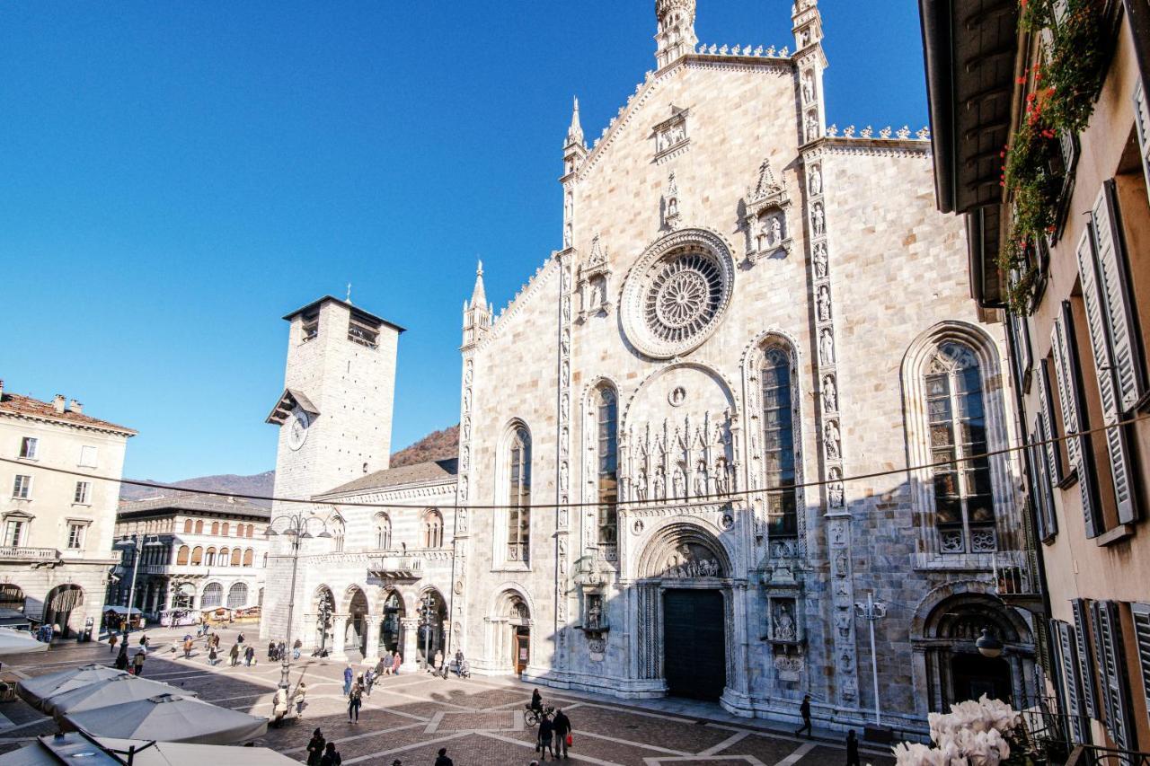 La Finestra Sul Duomo - The House Of Travelers Apartment Como Exterior photo